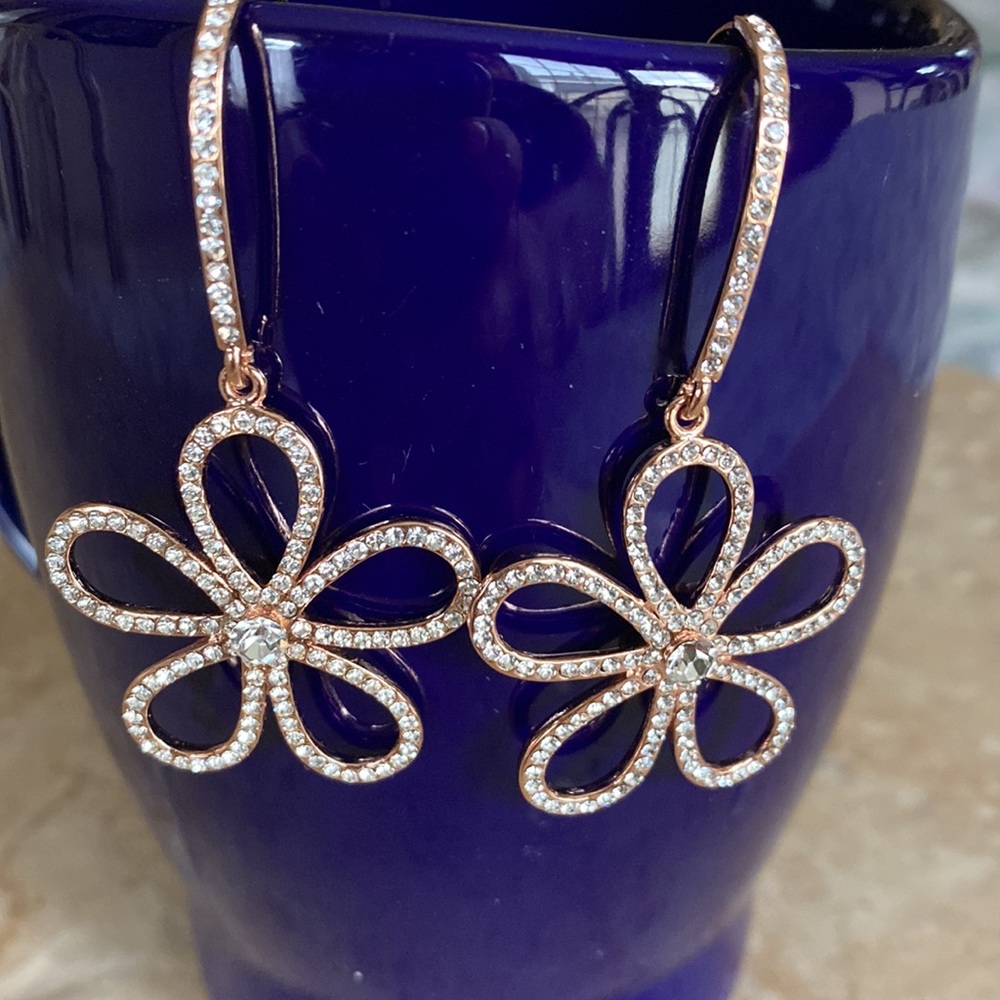 NWOT Statement Flower Rhinestone Earrings - Picture 4 of 5